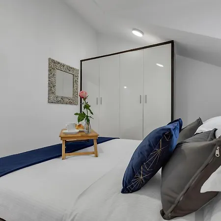 Luxury Center Apartment Makarska