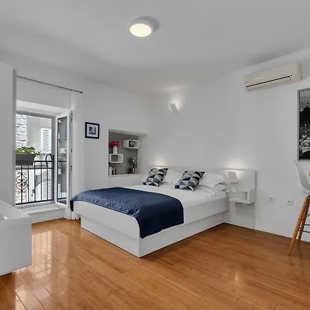 Luxury Center Makarska