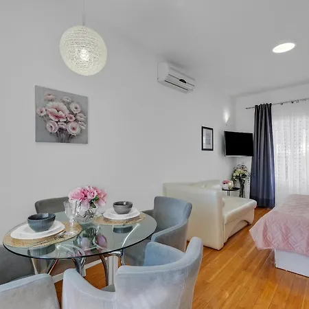 Luxury Center * Makarska