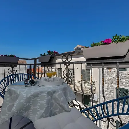 Apartment Luxury Center *