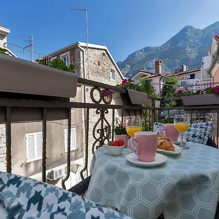 Luxury Center Apartment *
