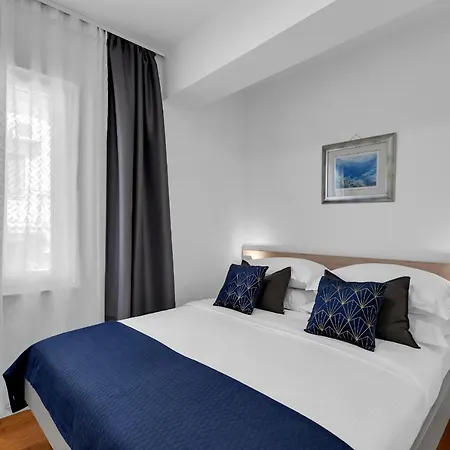 Luxury Center Makarska