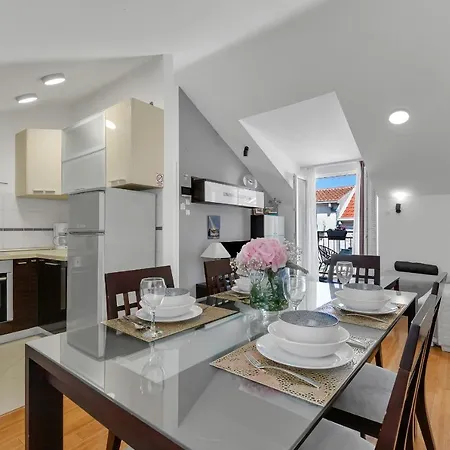 Luxury Center Apartment Makarska