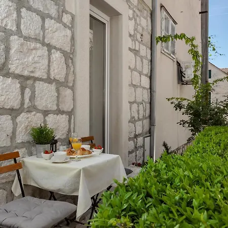 Luxury Center Apartment *