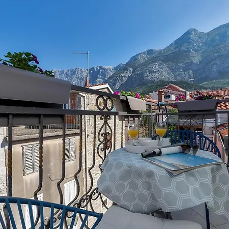 Luxury Center Apartment *