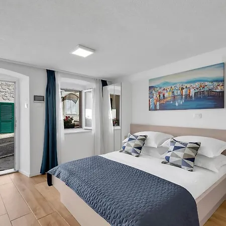 Luxury Center Apartment *